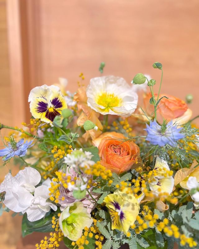 松本市で花屋ならフラワーカーペンターズ｜花束・観葉植物・壁面装飾・ウエディング